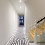 Lovelystay - Downtown With Pool, Ac And Balcony Διαμέρισμα *