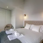 Lovelystay - Downtown With Pool, Ac And Balcony * Πόρτο