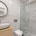Διαμέρισμα Lovelystay - Downtown With Pool, Ac And Balcony Πόρτο