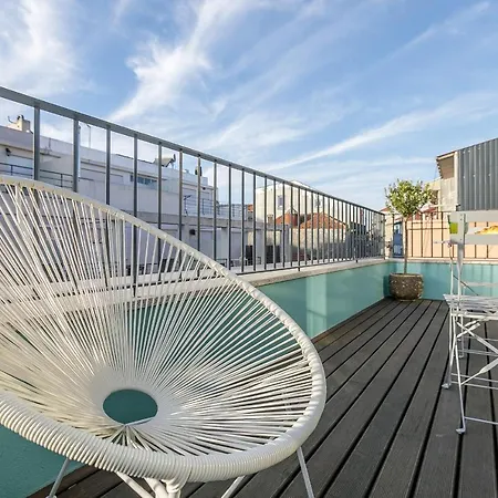 Lovelystay - Downtown With Pool, Ac And Balcony Appartamento Oporto