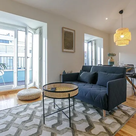 Apartamento Lovelystay - Downtown With Pool, Ac And Balcony *